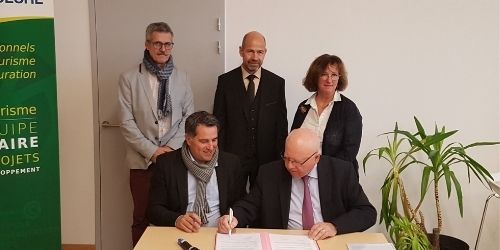 signature le 24 janvier 2019 de la convention Laurent Ughetto et Jean-Paul Poulet