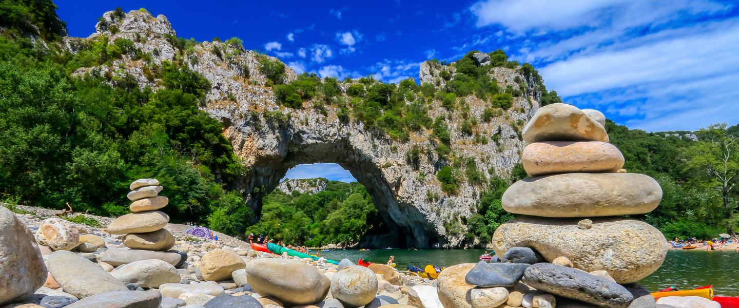 Pont d'arc 1440-600